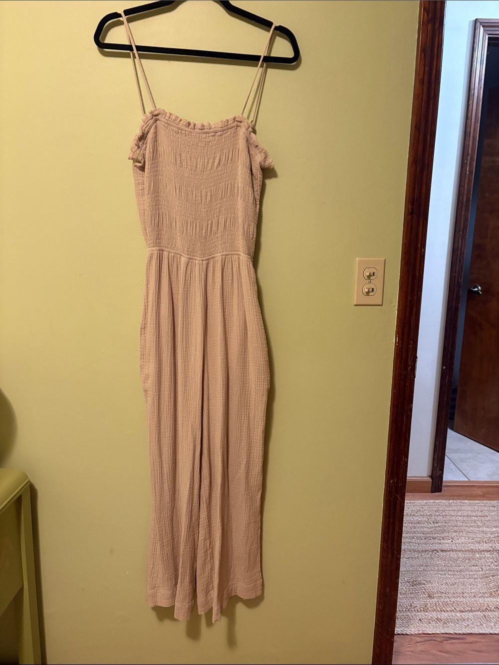 Grade Gather Cream Jumpsuit with adjustable straps 100% cotton - Never worn